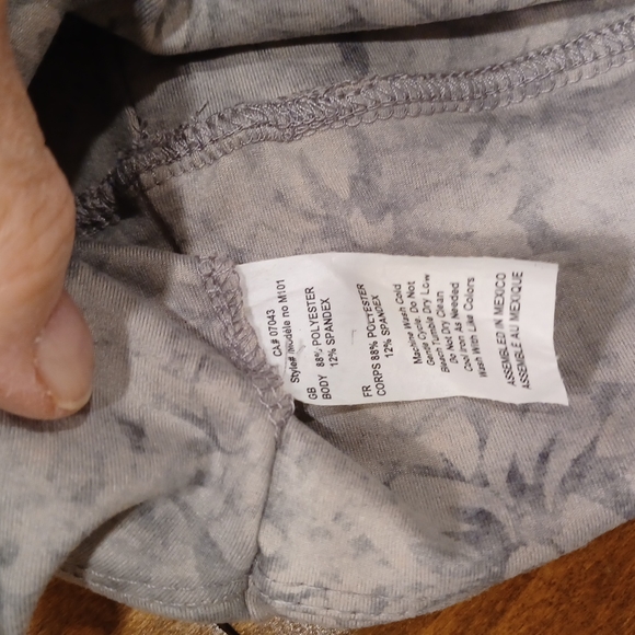 Evolution & Creation Floral Pull On Compression Sports Bra NWT- Sz. Sm - Picture 8 of 9